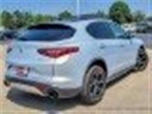 2022 Alfa Romeo Stelvio Ti