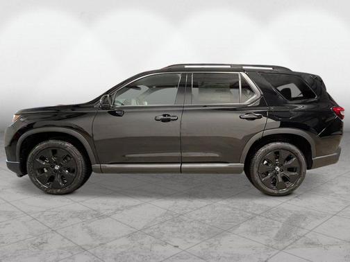 Crystal Black Pearl 2026 Honda Pilot Black Edition