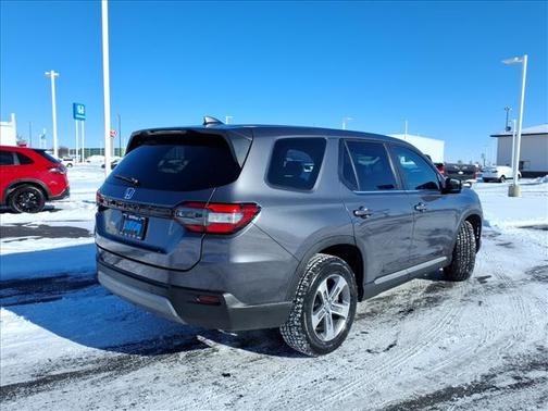 2023 Honda Pilot EX-L 8-Passenger