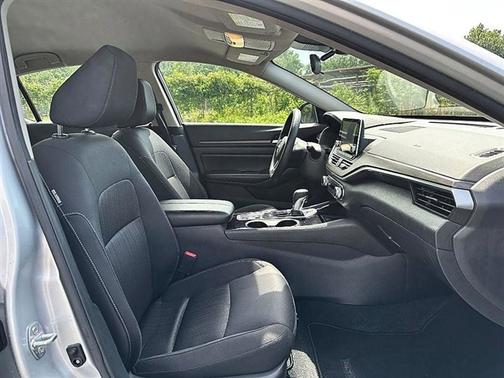 Brilliant Silver Metallic 2024 Nissan Altima 2.5 SV