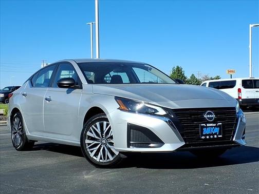 Brilliant Silver Metallic 2024 Nissan Altima 2.5 SV