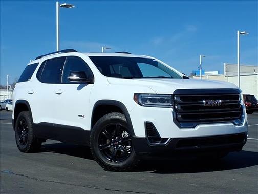 2023 GMC Acadia AT4