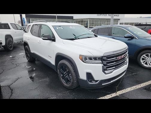 2023 GMC Acadia AT4