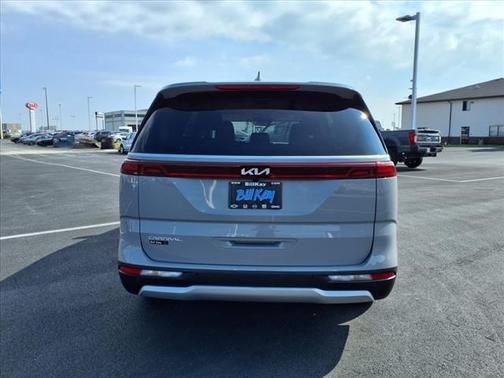 2024 Kia Carnival EX