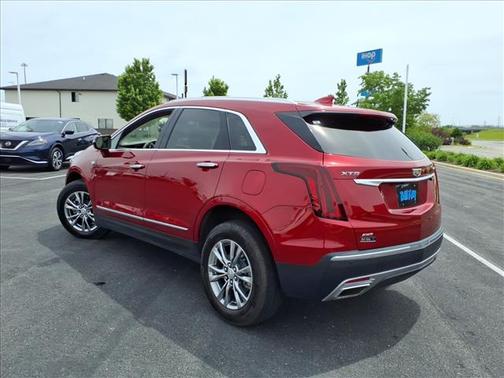 Infrared Tintcoat 2021 Cadillac XT5 Premium Luxury