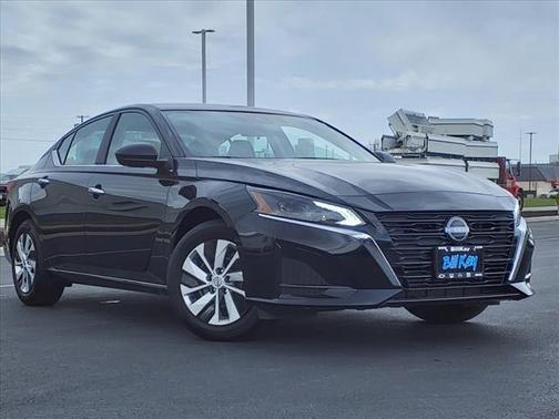 2025 Nissan Altima S