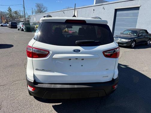 Diamond White 2020 Ford EcoSport SE