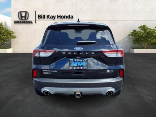 2022 Ford Escape Titanium