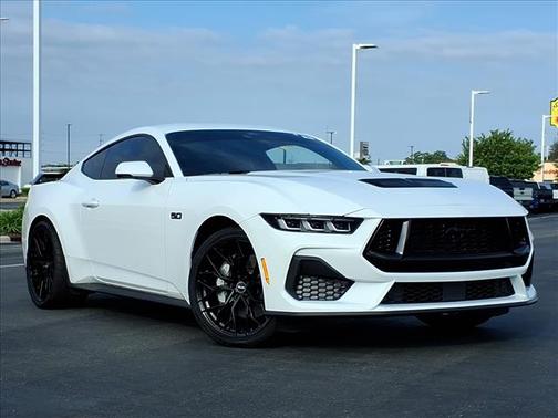 Oxford White 2024 Ford Mustang GT Premium