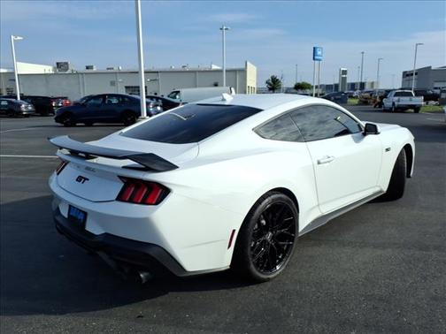 Oxford White 2024 Ford Mustang GT Premium