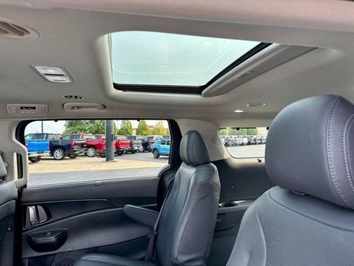 2025 Kia Carnival SX Prestige