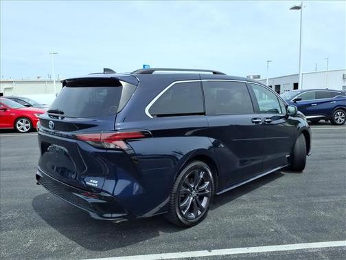 Blueprint 2021 Toyota Sienna XSE 7 Passenger