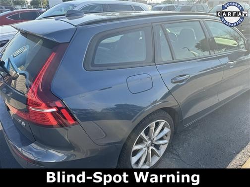 2020 Volvo V60 T5 Momentum