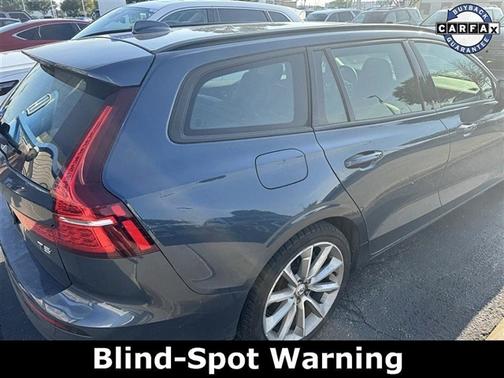 2020 Volvo V60 T5 Momentum