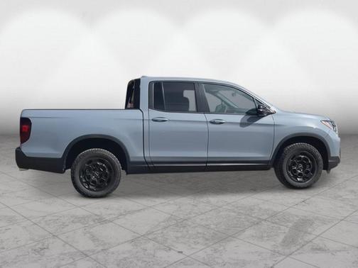 2025 Honda Ridgeline TrailSport+