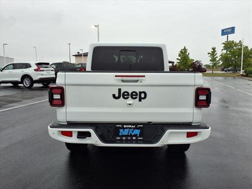 2023 Jeep Gladiator Overland