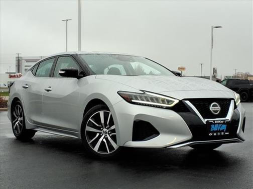 2022 Nissan Maxima SV