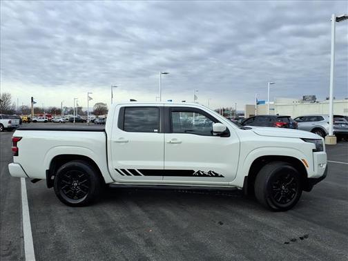2022 Nissan Frontier SV