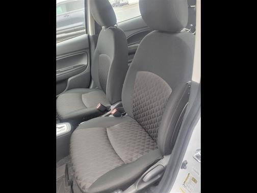 2022 Mitsubishi Mirage ES