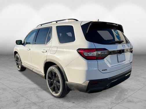 Platinum White Pearl 2026 Honda Pilot Black Edition