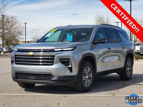 2025 Chevrolet Traverse LT