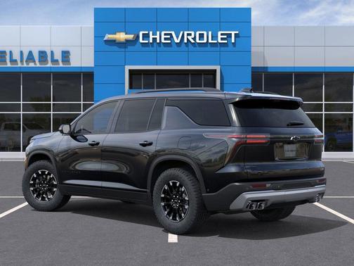 Mosaic Black Metallic 2026 Chevrolet Traverse AWD Z71