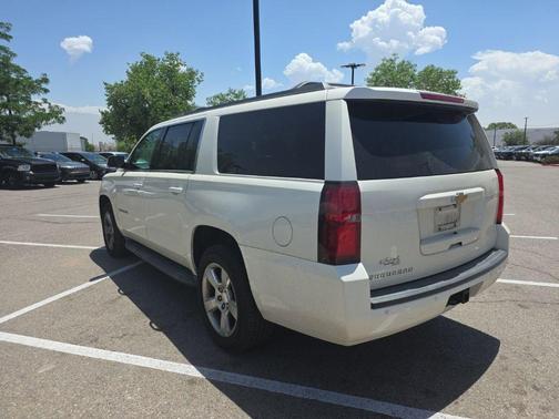 White Diamond Tricoat 2015 Chevrolet Suburban 1500 LT