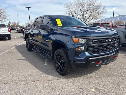 2022 Chevrolet Silverado 1500 Custom Trail Boss
