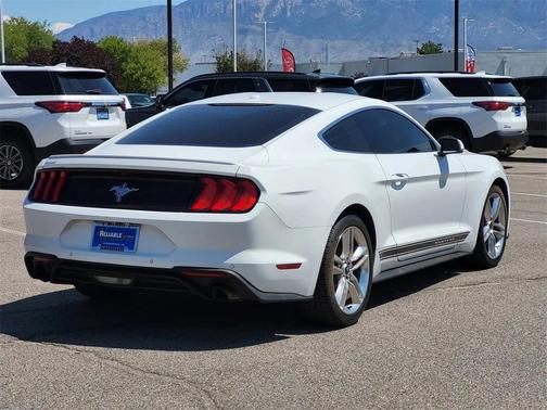 2020 Ford Mustang EcoBoost