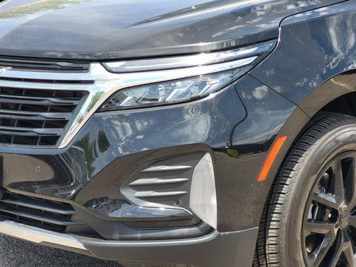 Mosaic Black Metallic 2024 Chevrolet Equinox 1LT