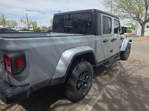 2023 Jeep Gladiator Willys 4x4