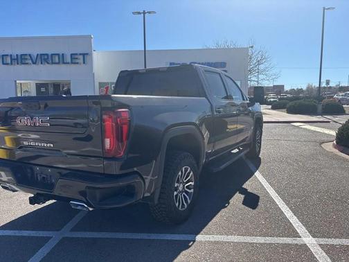 2022 GMC Sierra 1500 AT4