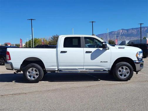 2023 RAM 2500 Big Horn Crew Cab 4x4 6'4' Box