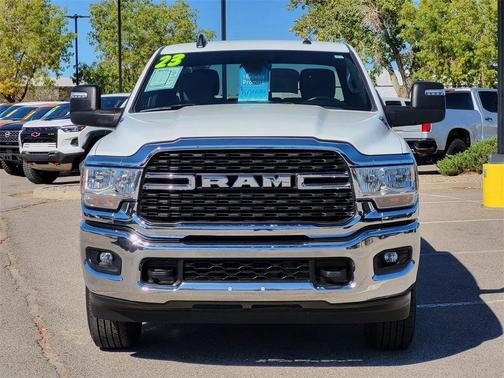 2023 RAM 2500 Big Horn Crew Cab 4x4 6'4' Box