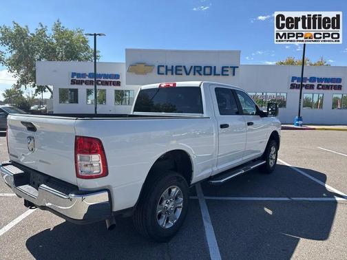 2023 RAM 2500 Big Horn Crew Cab 4x4 6'4' Box