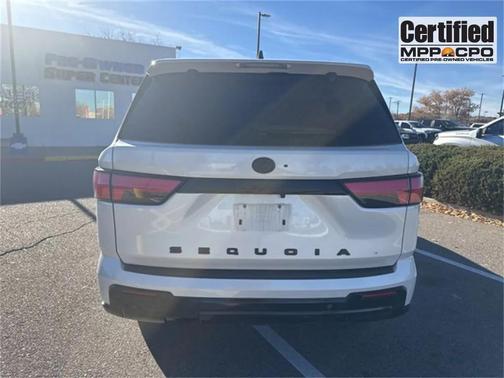 2024 Toyota Sequoia SR5