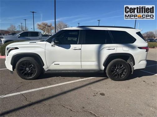 2024 Toyota Sequoia SR5
