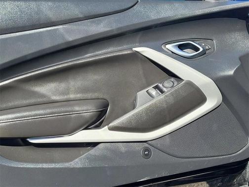 2022 Chevrolet Camaro 1LT