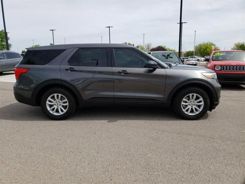 Photo 3 of 27 of 2020 Ford Explorer 