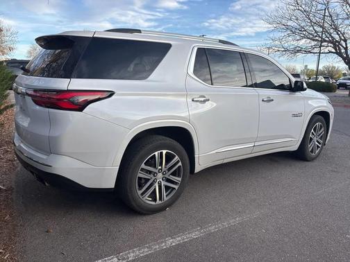 2023 Chevrolet Traverse High Country