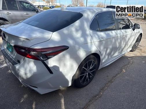 2023 Toyota Camry SE