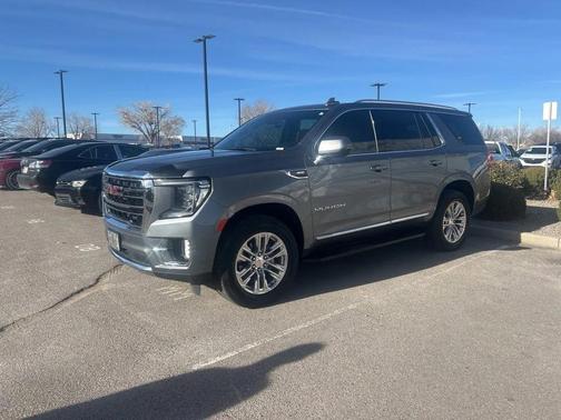 2021 GMC Yukon SLT