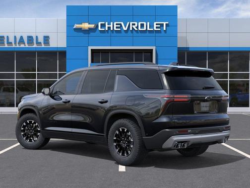 Mosaic Black Metallic 2026 Chevrolet Traverse AWD Z71