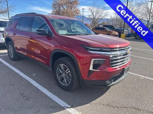 2025 Chevrolet Traverse LT