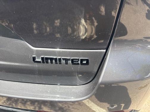 Baltic Gray Metallic Clearcoat 2025 Jeep Grand Cherokee Limited