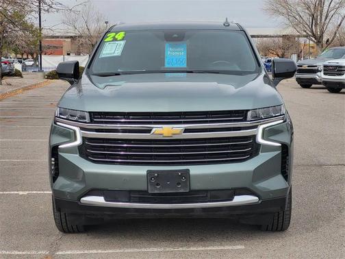 2024 Chevrolet Suburban LT