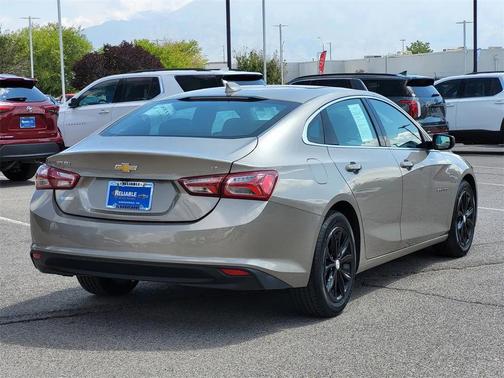 2022 Chevrolet Malibu FWD LT