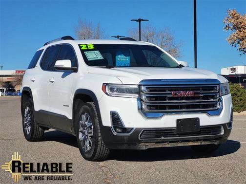 2023 GMC Acadia SLT