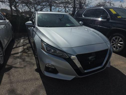 2022 Nissan Altima 2.5 SL