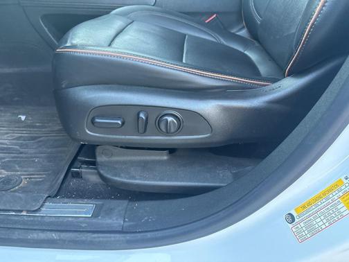 2021 GMC Acadia AWD AT4